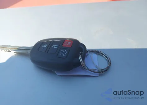 2016 Toyota Rav4 Xle from USA, damaged, VIN 2T3RFREV2GW415227